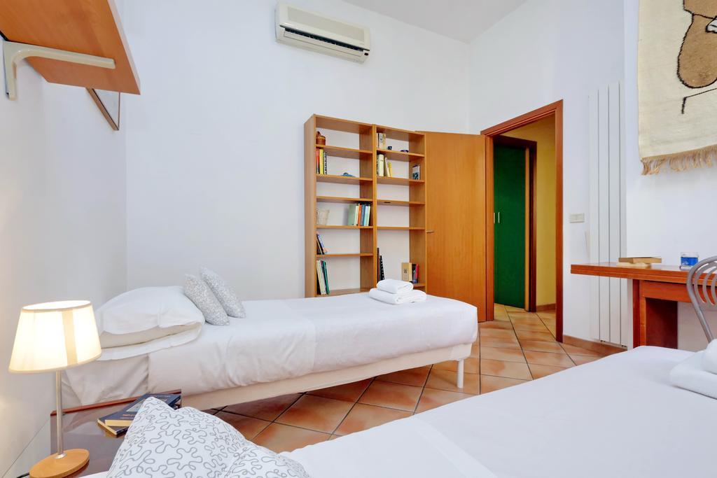 Romalibera Apartment Luaran gambar